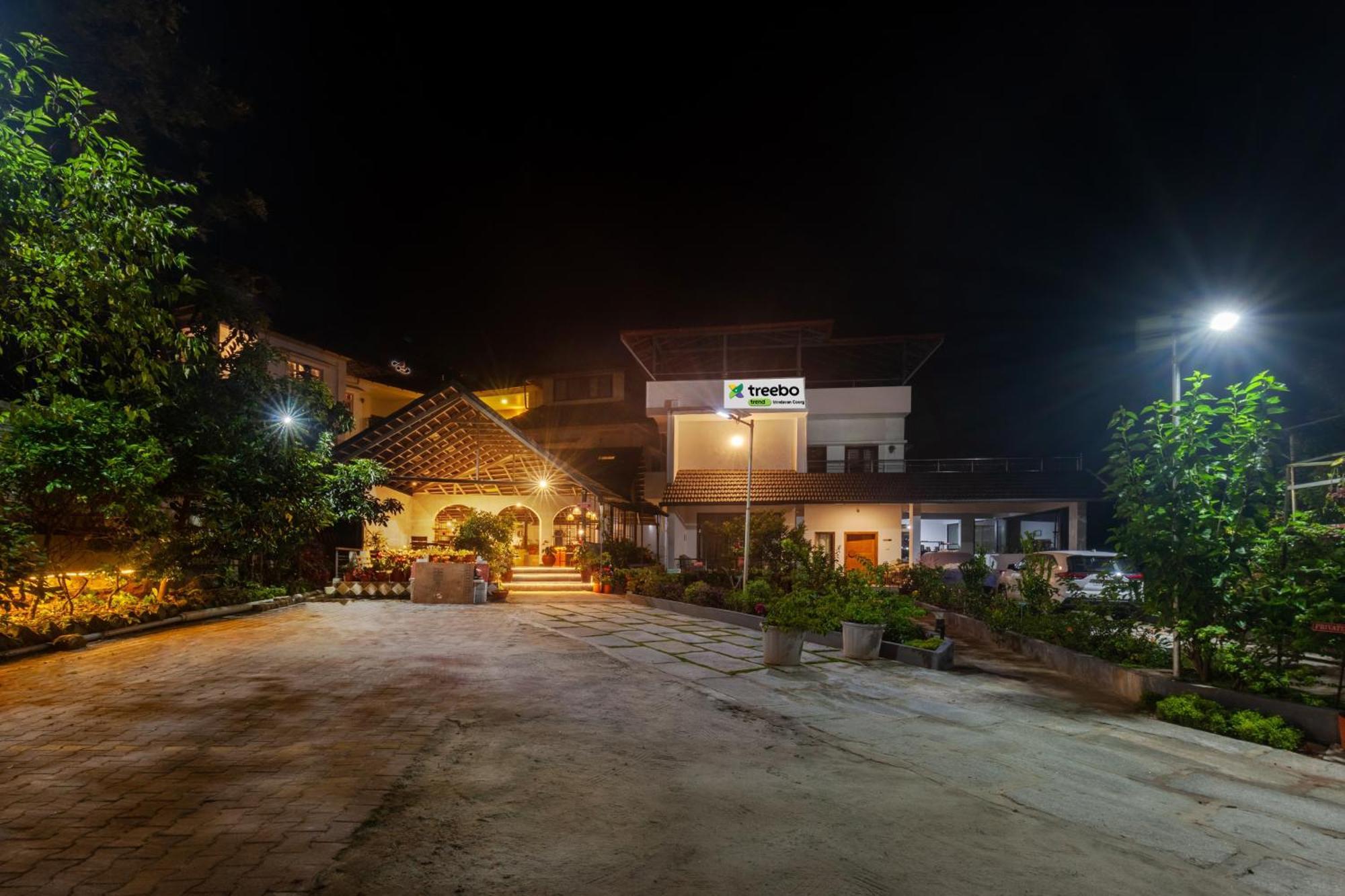 Treebo Vrindavan, 3 Km From Madikeri Fort マディケーリ エクステリア 写真